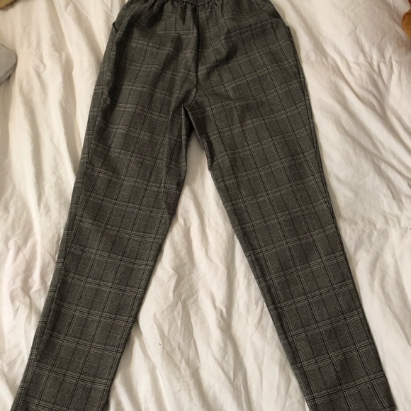 Im selling this because is not my size - Picture 4 of 5